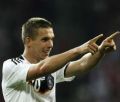 Podolski lepszy od Polski