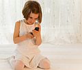 Sexting i pornografia w brytyjskich szkoach