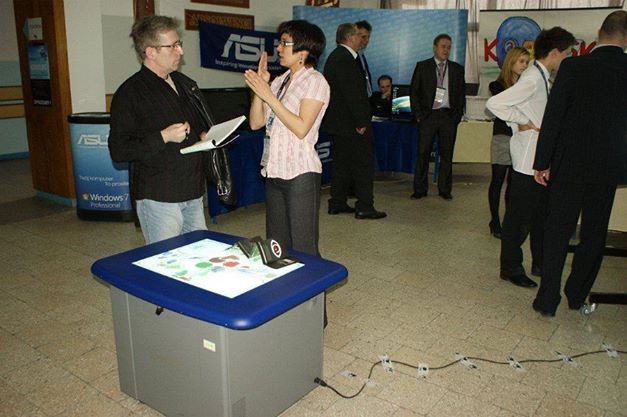 Na konferencji informatycznej