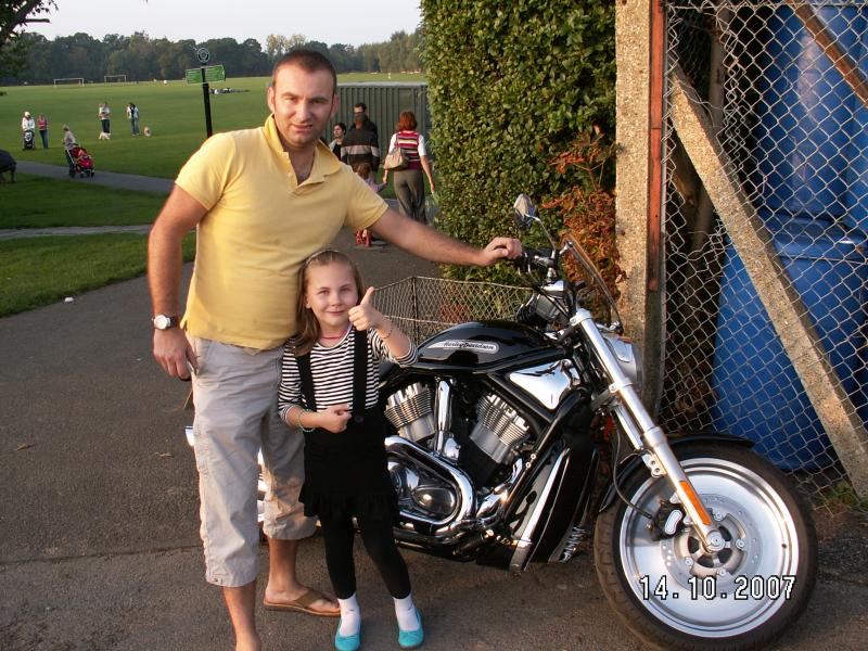 Victoria lubi MOTORY i...